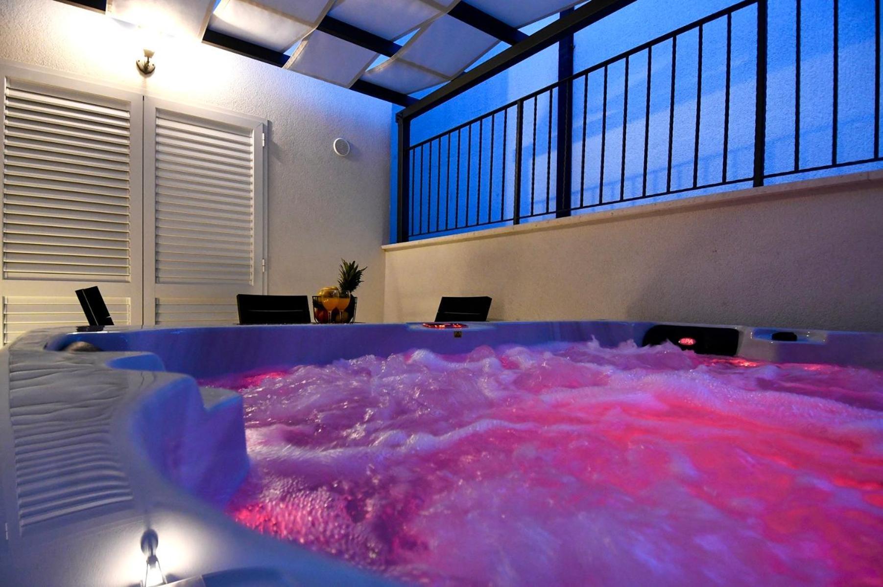 דוברובניק Jacuzzi Apartment Minnie מראה חיצוני תמונה