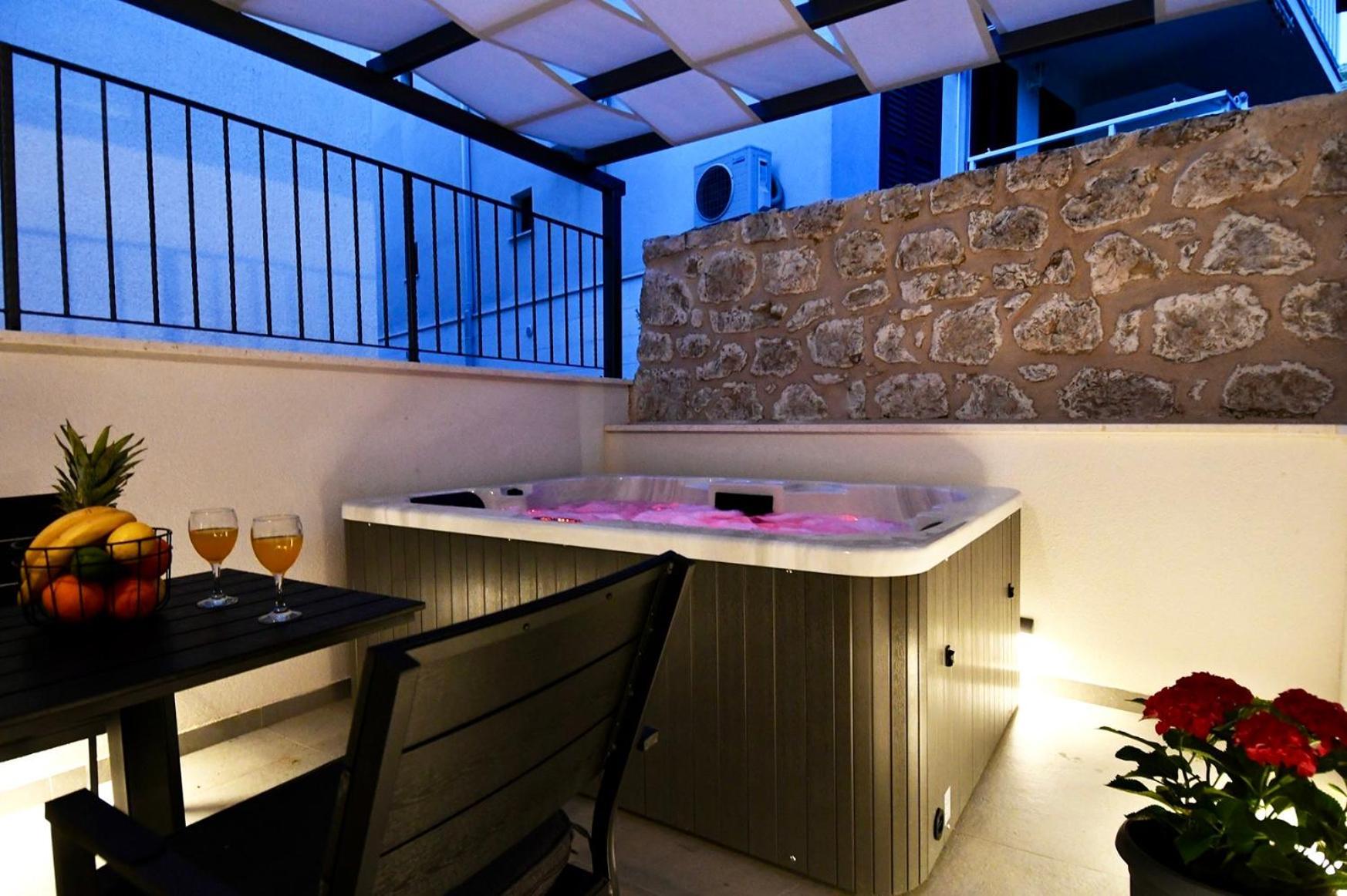 דוברובניק Jacuzzi Apartment Minnie מראה חיצוני תמונה